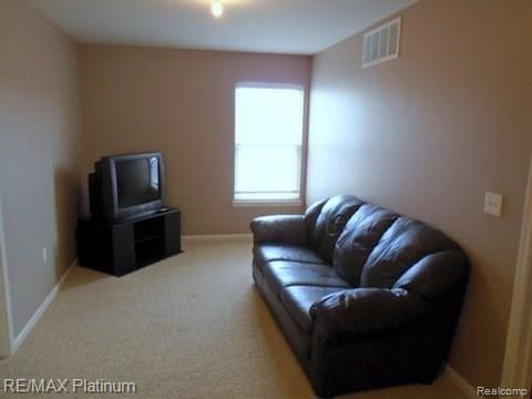 1528 Ashton Ridge Court Howell, MI 48843 - Photo 14 of 32