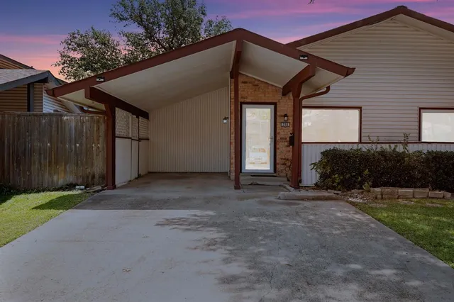 $159,500 | 708 Baruna Circle, Garland, TX 75043