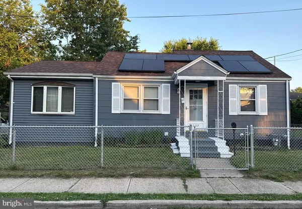$325,000 | 137 Edmund Street, Hamilton, NJ 08610