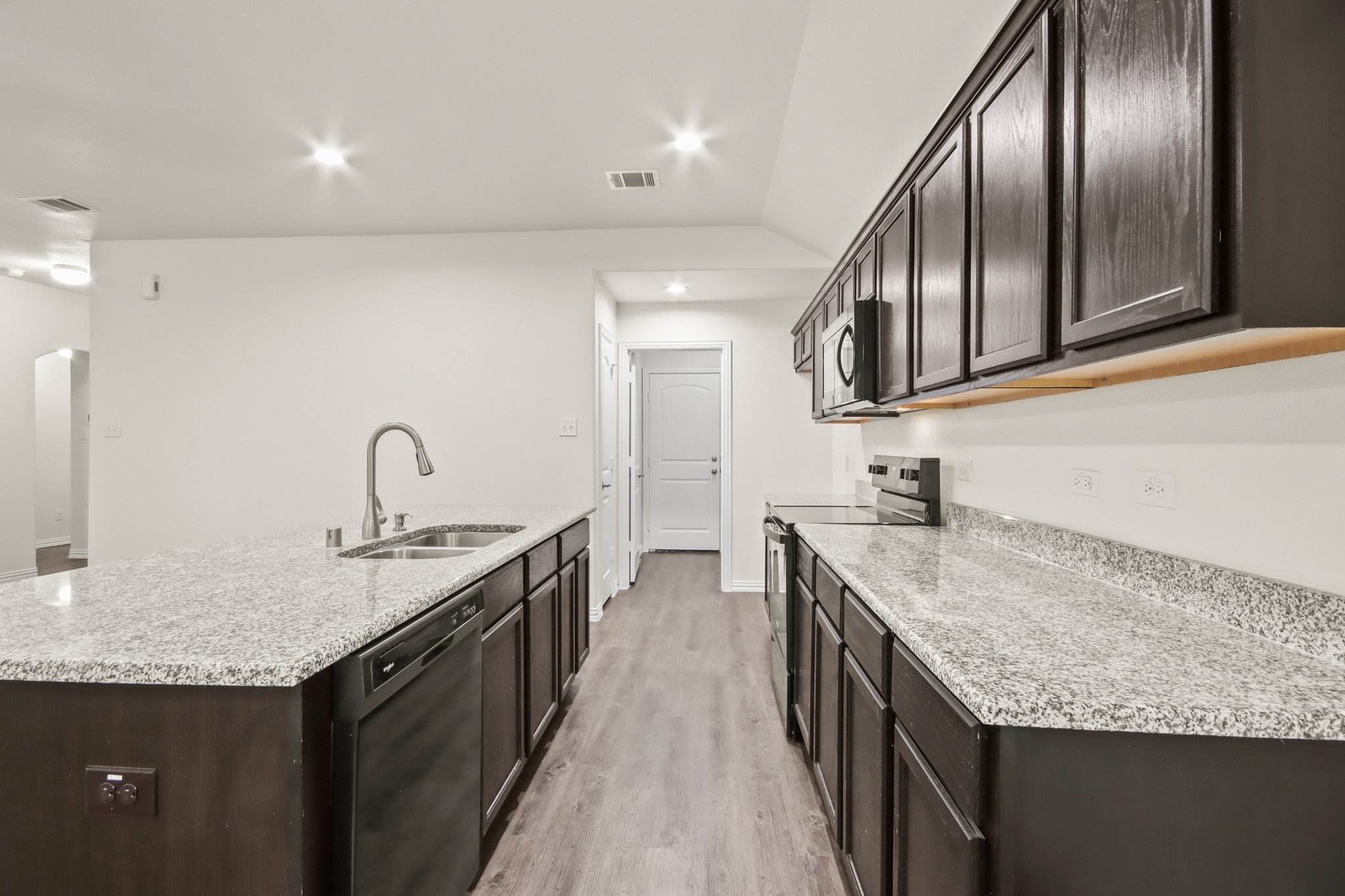 326 County Road 3558 Cleveland, TX 77327 - Photo 9 of 26