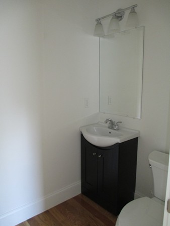 5 Westerly Street Wellesley, MA 02482 - Photo 4 of 10