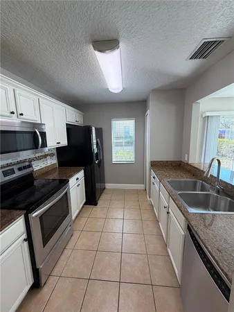 $1,835 | 3430 Dragon View Court, Valrico, FL 33594
