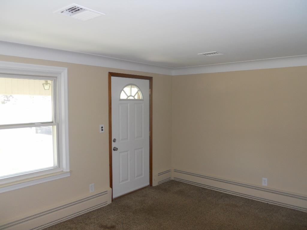 32500 Garfield Road Fraser, MI 48026 - Photo 6 of 12 31231348-5.JPG