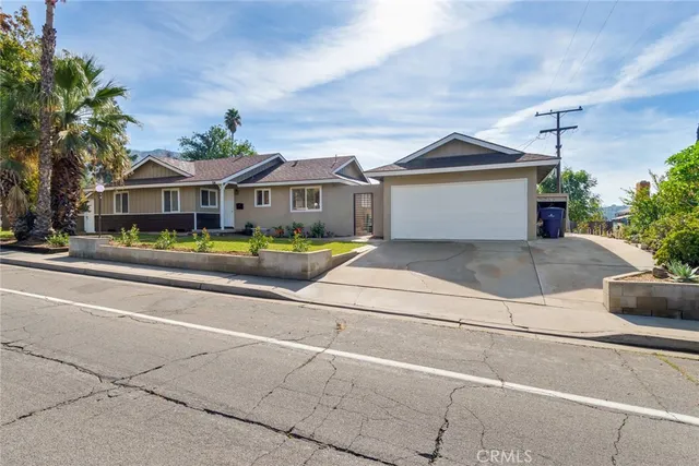 $569,999 | 194 West Blaine Street, Riverside, CA 92507