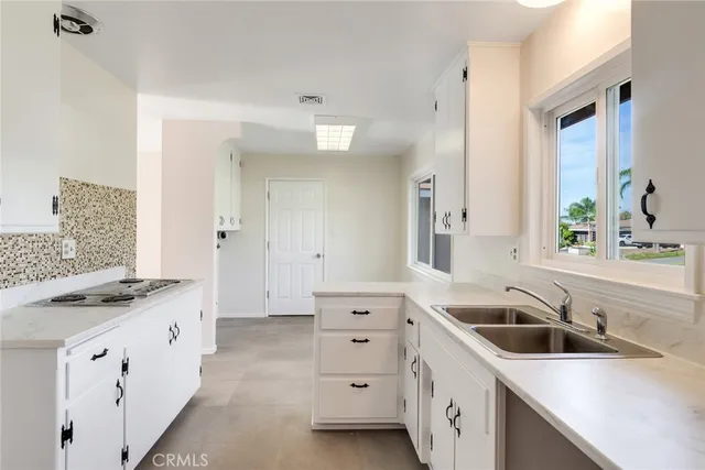 $569,999 | 194 West Blaine Street, Riverside, CA 92507