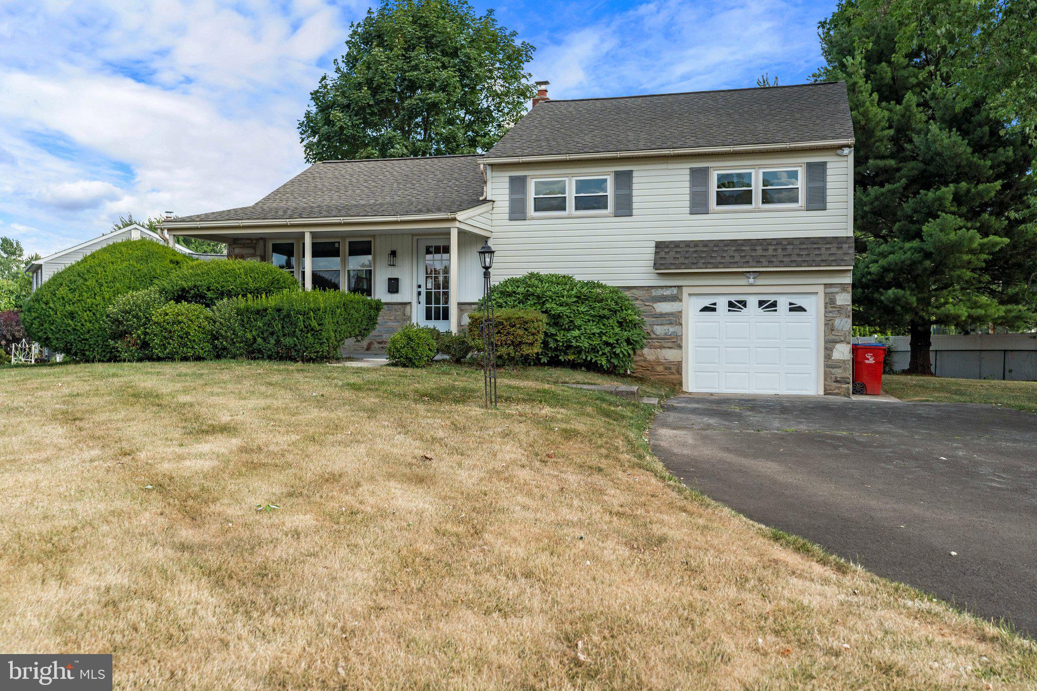 950 Dogwood Road Warminster, PA 18974 - Photo 1 of 40