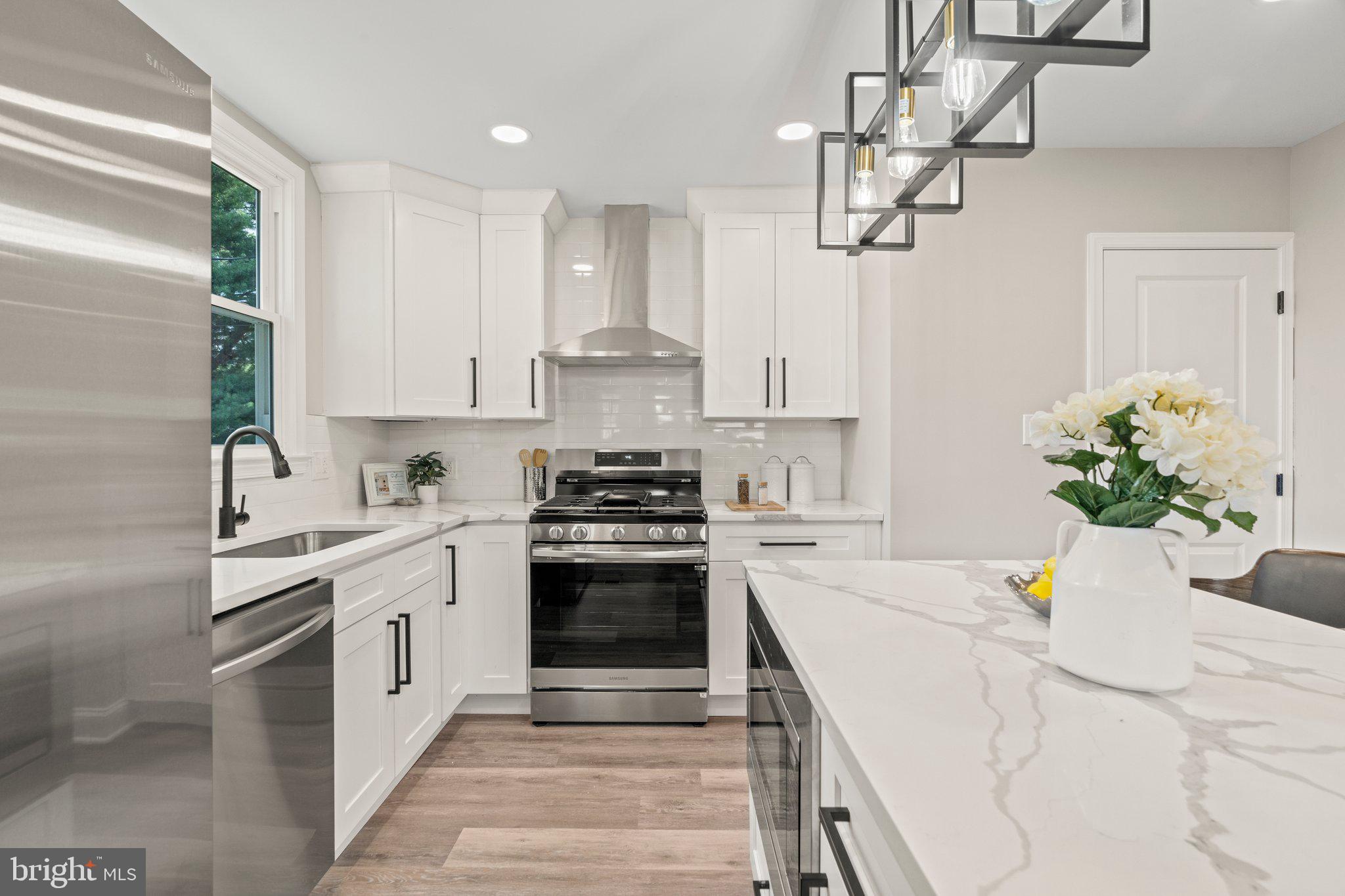 950 Dogwood Road Warminster, PA 18974 - Photo 13 of 40