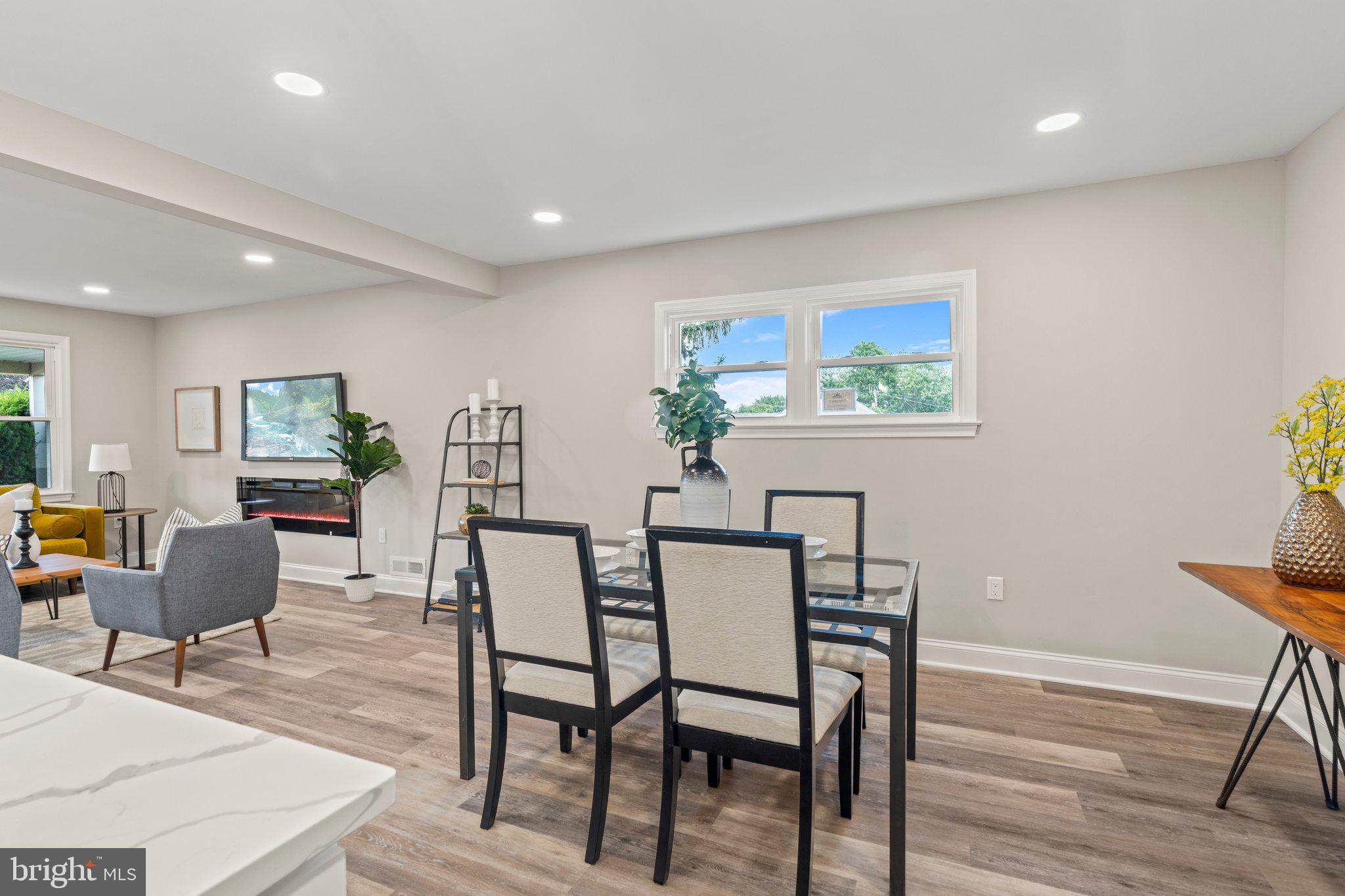 950 Dogwood Road Warminster, PA 18974 - Photo 15 of 40