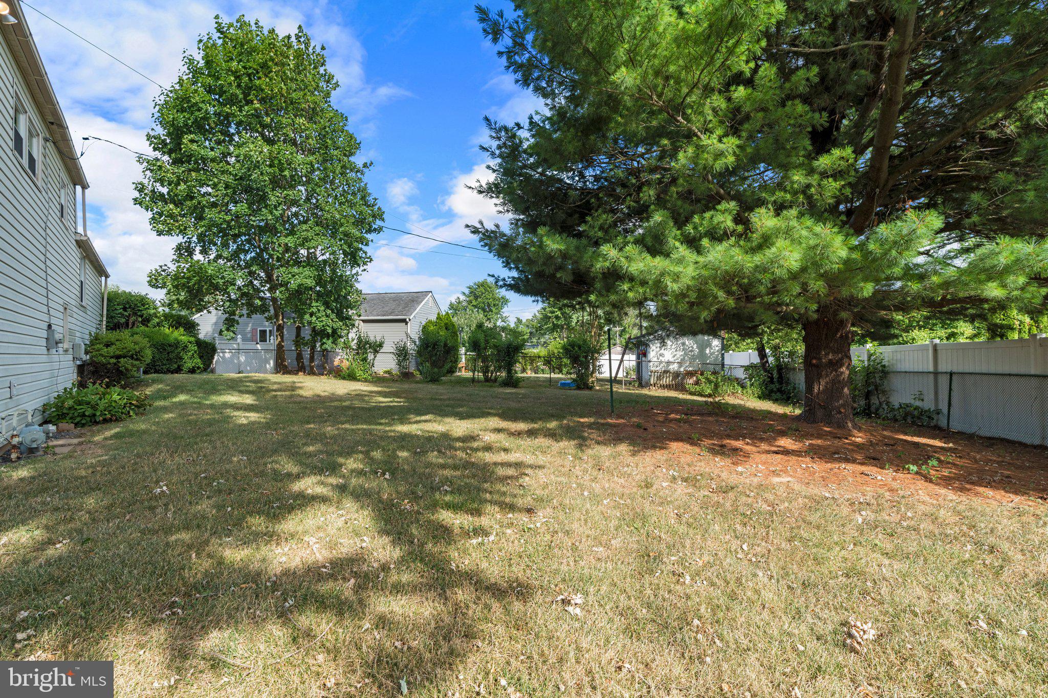 950 Dogwood Road Warminster, PA 18974 - Photo 31 of 40