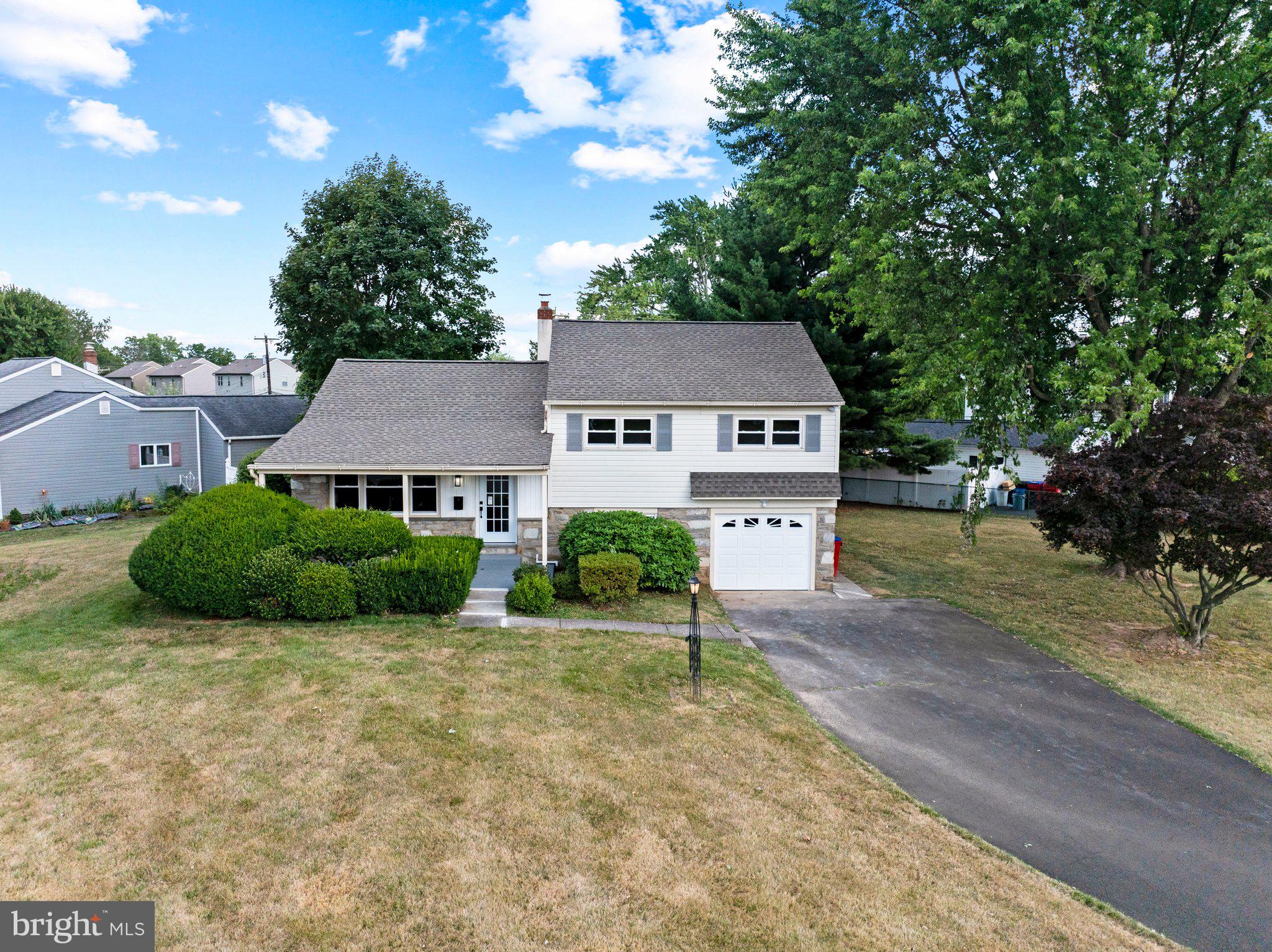 950 Dogwood Road Warminster, PA 18974 - Photo 37 of 40
