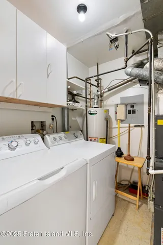 $499,000 | 8 Dreyer Avenue, Unit A | Willowbrook