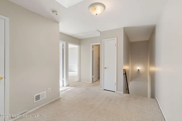 $499,000 | 8 Dreyer Avenue, Unit A | Willowbrook