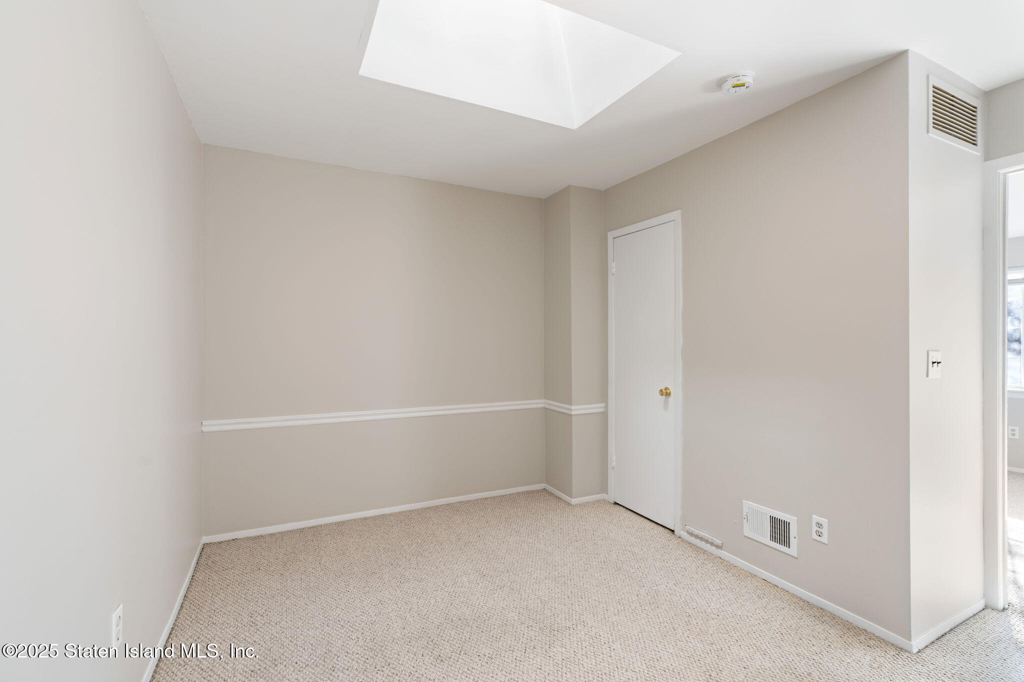 8 Dreyer Avenue, Unit A Staten Island, NY 10314 - Photo 16 of 23 a view of room