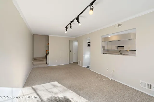 $499,000 | 8 Dreyer Avenue, Unit A | Willowbrook