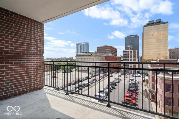$3,800 | 333 Massachusetts Avenue, Unit 507, Indianapolis, IN 46204
