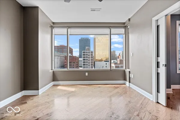 $3,800 | 333 Massachusetts Avenue, Unit 507, Indianapolis, IN 46204