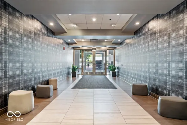 $3,800 | 333 Massachusetts Avenue, Unit 507, Indianapolis, IN 46204