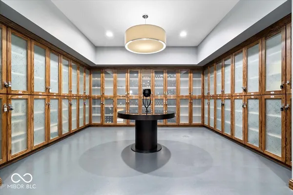 $3,800 | 333 Massachusetts Avenue, Unit 507, Indianapolis, IN 46204