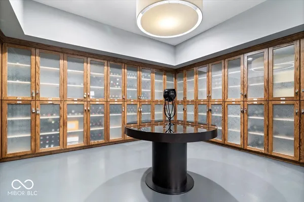 $3,800 | 333 Massachusetts Avenue, Unit 507, Indianapolis, IN 46204