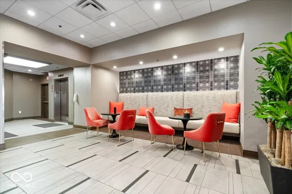 $3,800 | 333 Massachusetts Avenue, Unit 507, Indianapolis, IN 46204