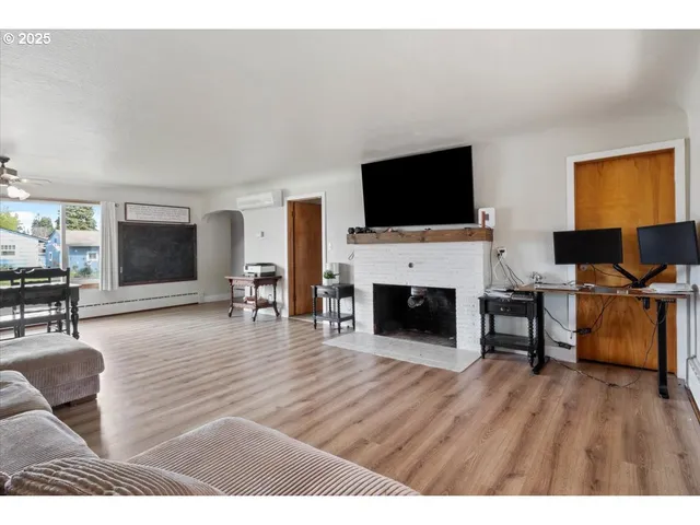 $430,000 | 360 East Elwood Street, Stayton, OR 97383