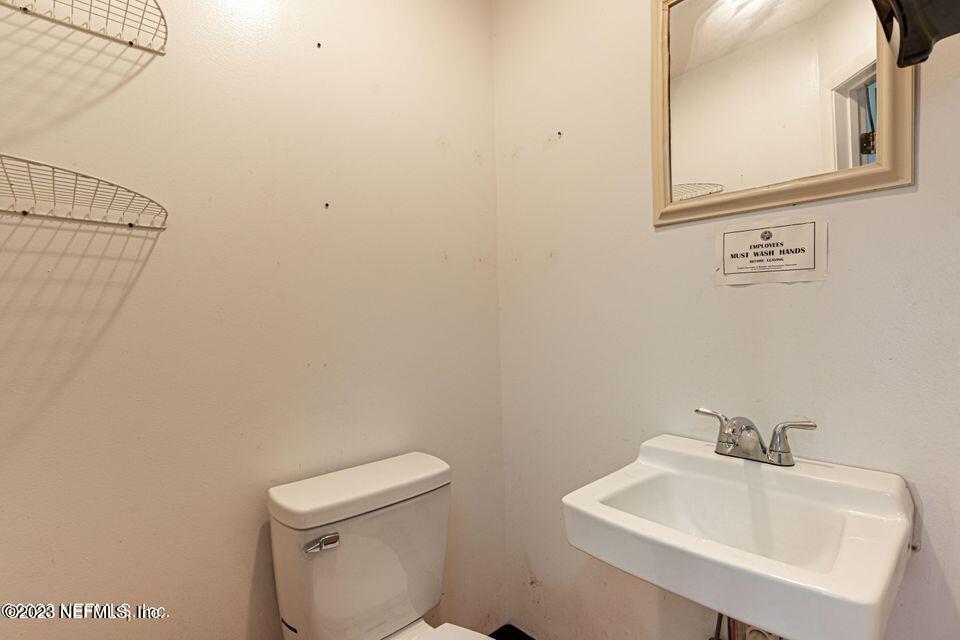 3305 Parental Home Road Jacksonville, FL 32216 - Photo 15 of 26 BATHROOM 3