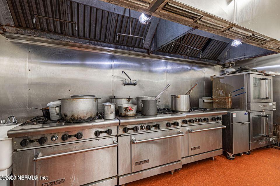 3305 Parental Home Road Jacksonville, FL 32216 - Photo 8 of 26 MAIN KITCHEN 3