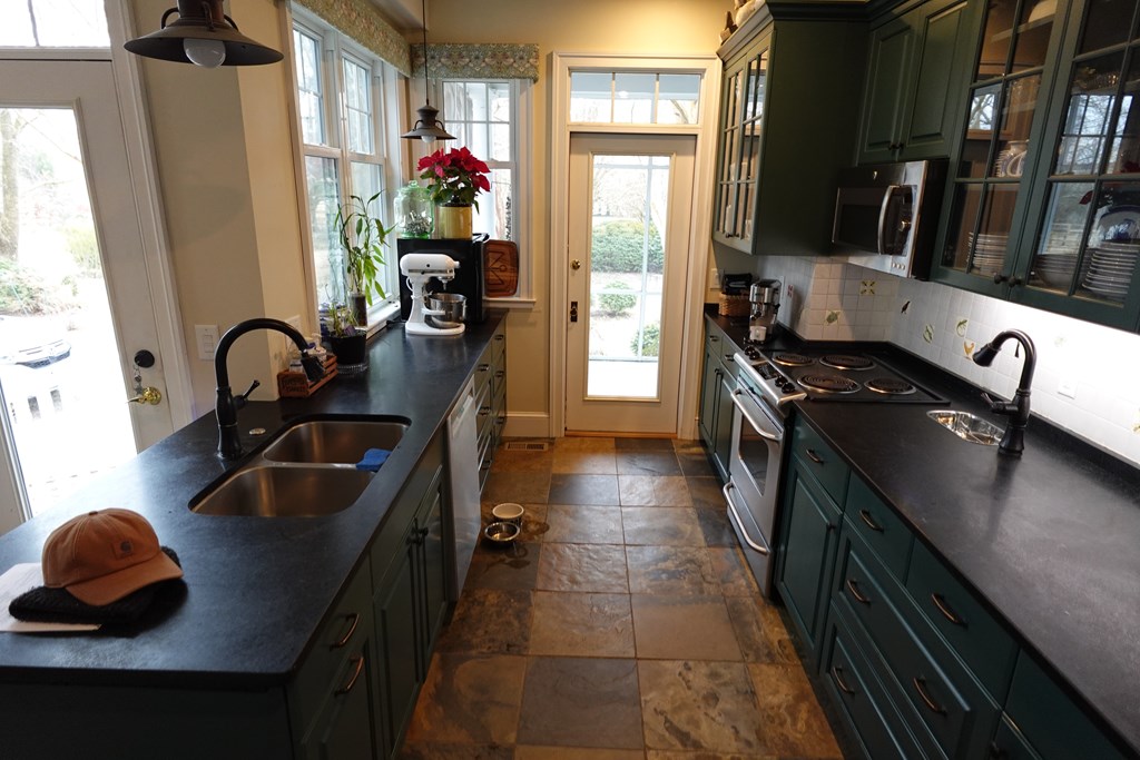 7337 Bayside Road Franktown, VA 23354 - Photo 14 of 82