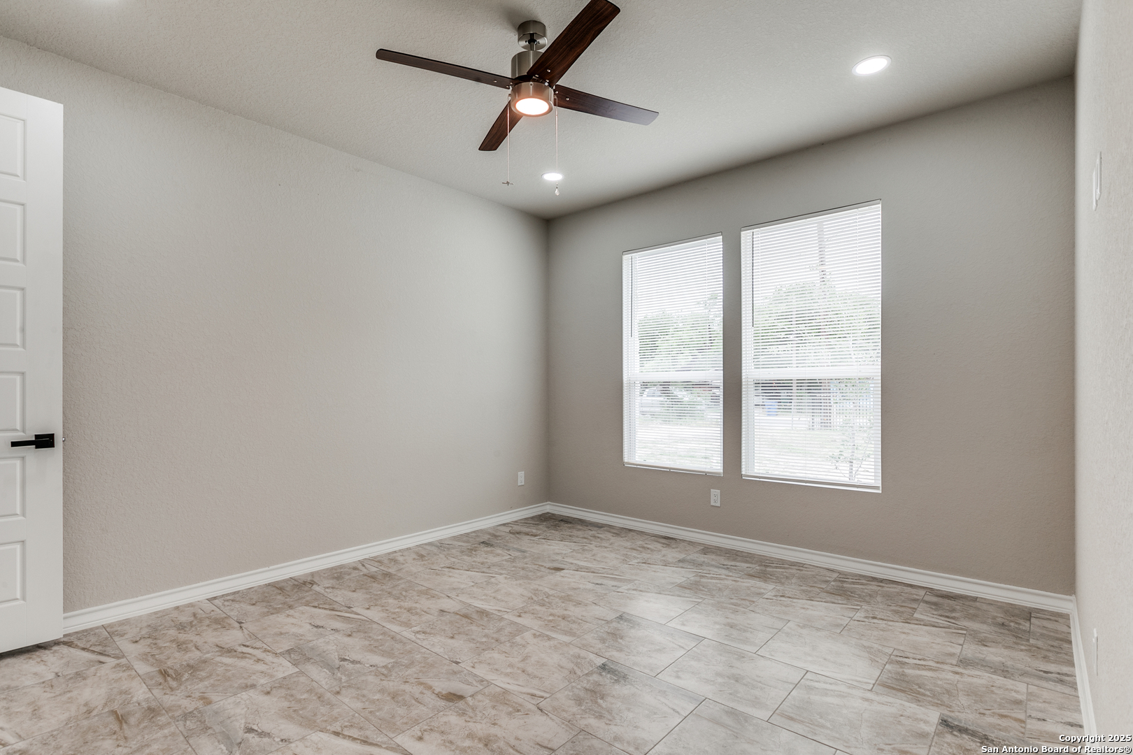 3367 Roland Road San Antonio, TX 78210 - Photo 13 of 28