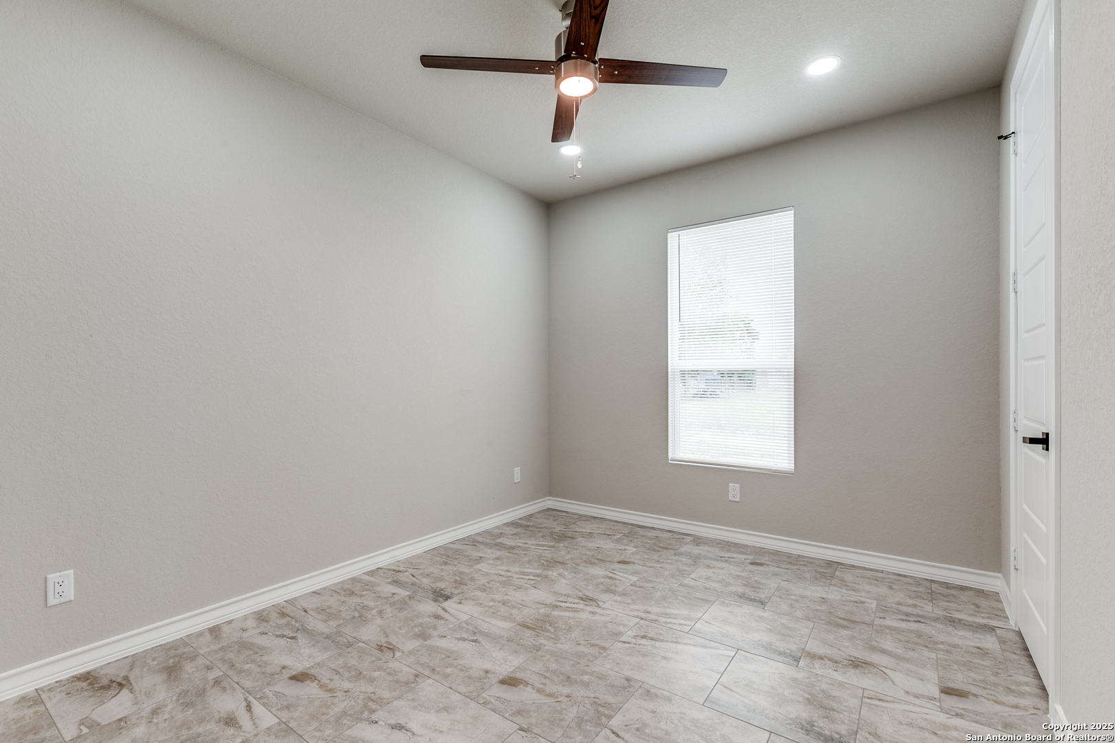 3367 Roland Road San Antonio, TX 78210 - Photo 17 of 28