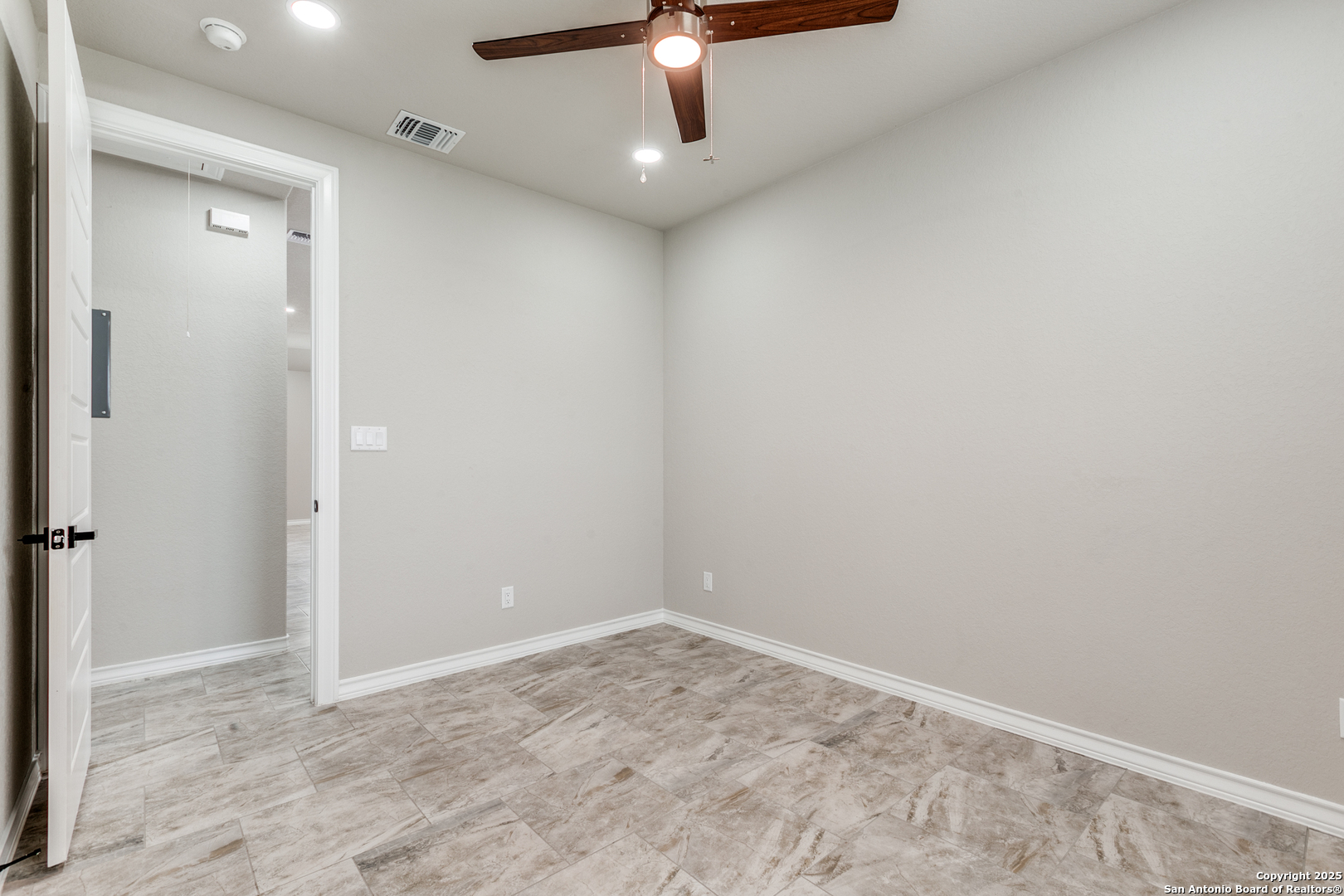 3367 Roland Road San Antonio, TX 78210 - Photo 18 of 28