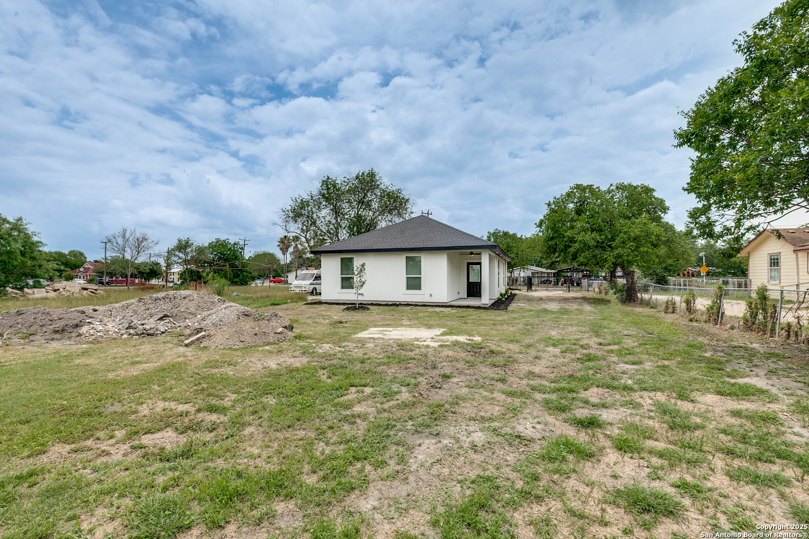 3367 Roland Road San Antonio, TX 78210 - Photo 24 of 28