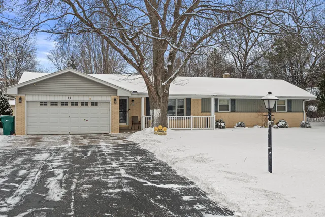 $429,500 | N50W14420 Fairmount Avenue, Menomonee Falls, WI 53051
