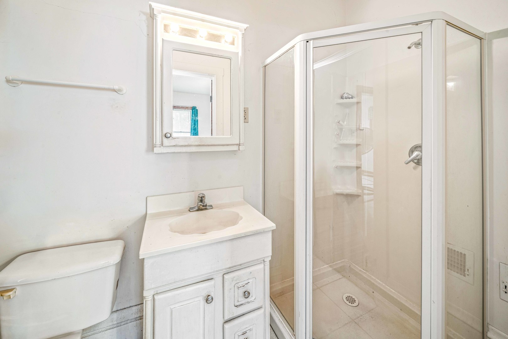 2785 Perry Road Steward, IL 60553 - Photo 8 of 22 a bathroom with a sink a toilet and shower