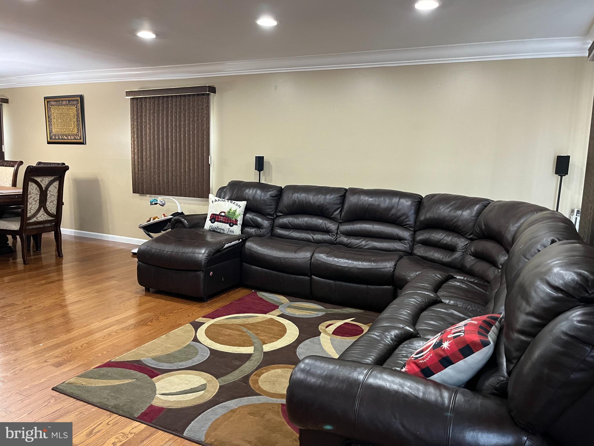1006 Susan Road Philadelphia, PA 19115 - Photo 5 of 37 a living room with furniture and a couch
