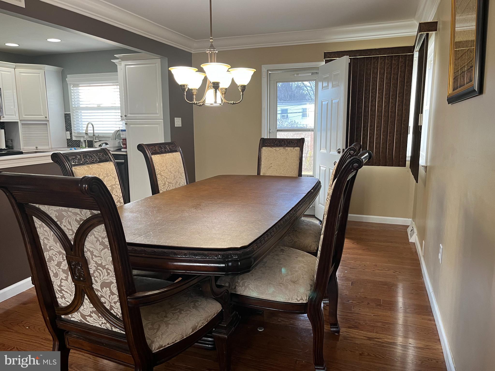 1006 Susan Road Philadelphia, PA 19115 - Photo 8 of 37 a view of a dining room with furniture and window