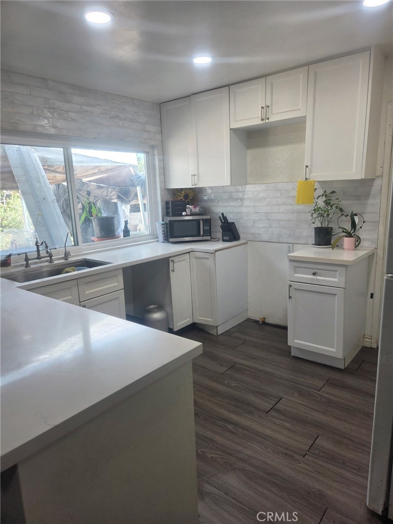 4625 Horseshoe Lane Riverside, CA 92509 - Photo 5 of 14 Gallery Image 5