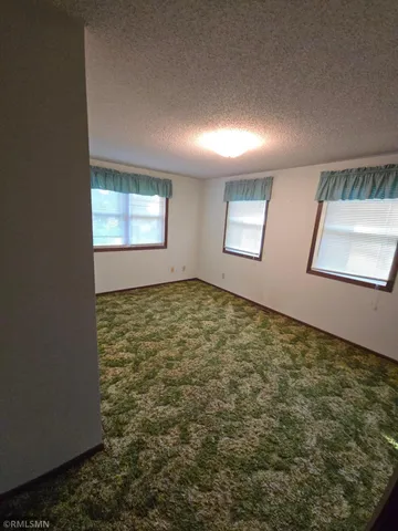 $274,900 | 641 Pleasant Street, Dassel, MN 55325