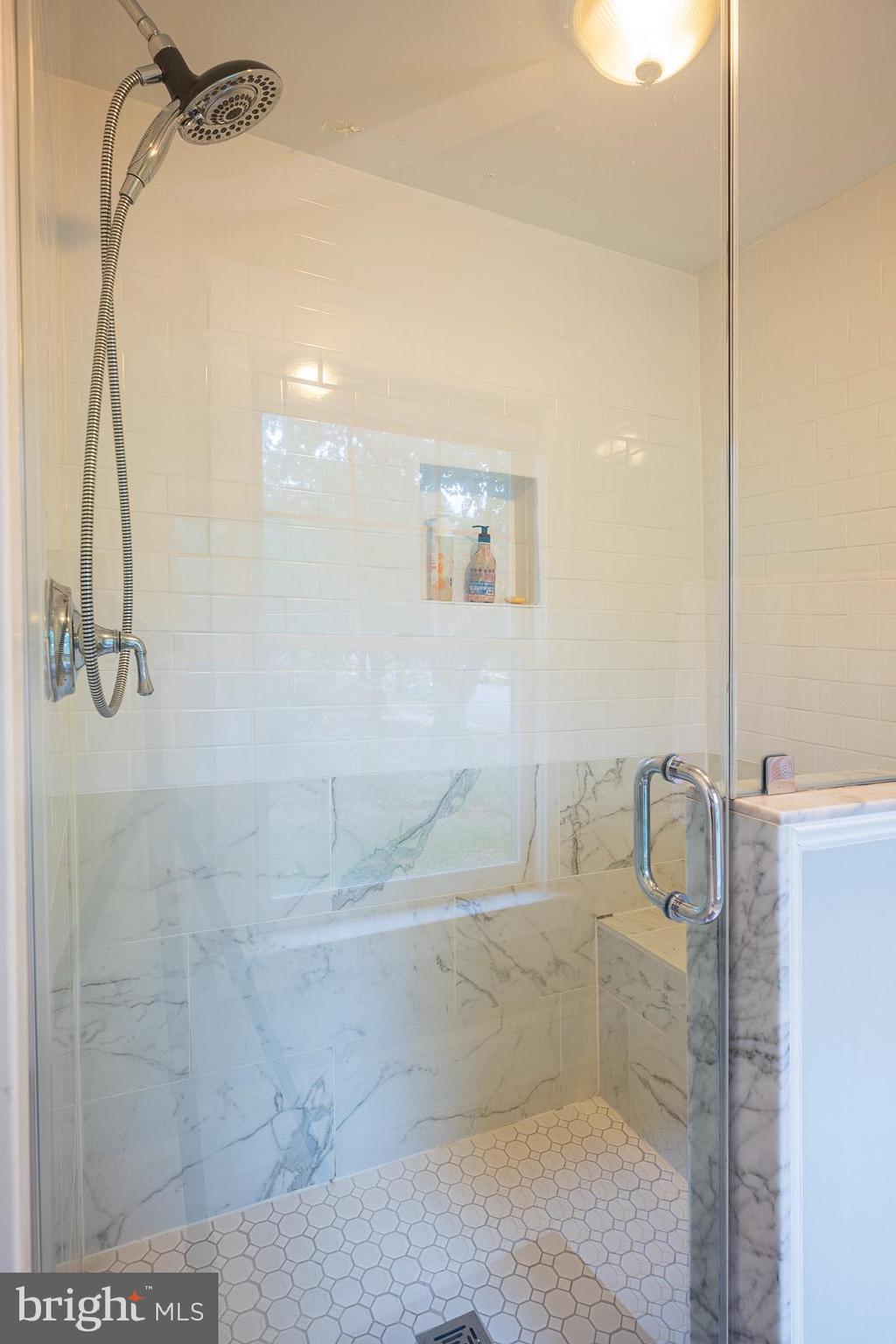 2531 Key Boulevard Arlington, VA 22201 - Photo 18 of 34 En-Suite Master Bathroom