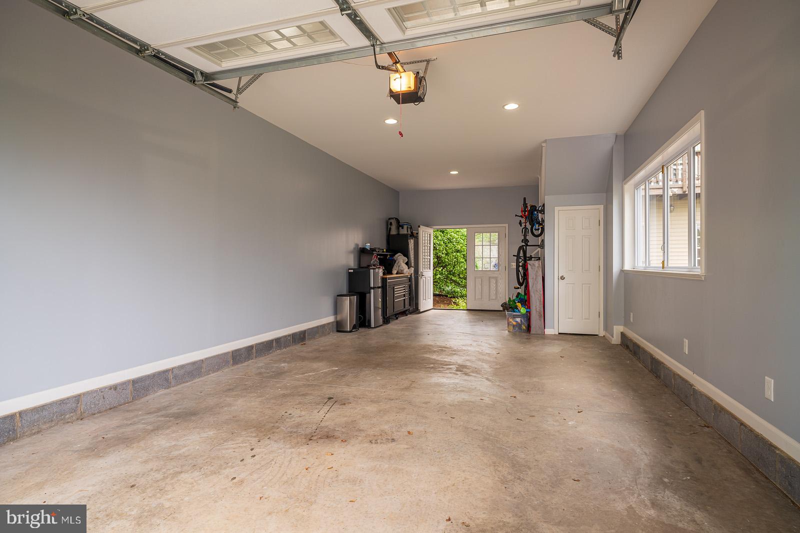 2531 Key Boulevard Arlington, VA 22201 - Photo 27 of 34 New 1.5 Car Garage w/ Storage and Loft