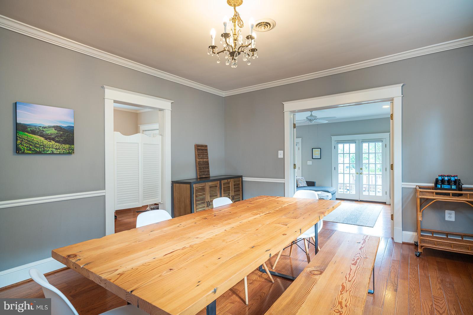2531 Key Boulevard Arlington, VA 22201 - Photo 7 of 34 Spacious Dining Room