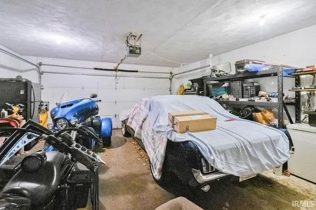 $225,000 | 501 South Hardacre Court, New Castle, IN 47362