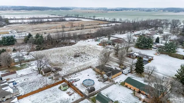 $225,000 | 501 South Hardacre Court, New Castle, IN 47362