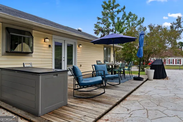 a house view with a sitting space