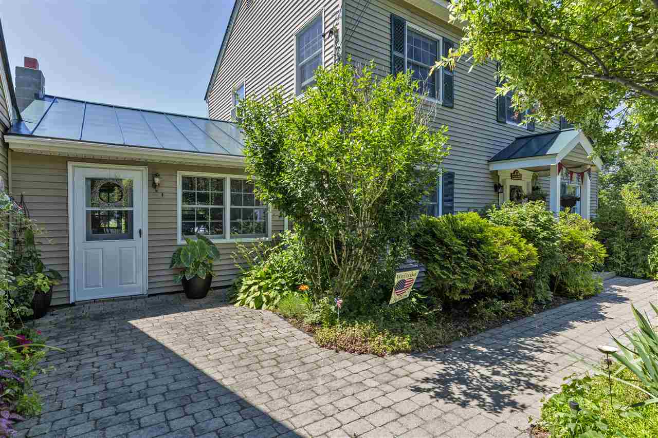 22 Daisy Hill Road Lebanon, NH 03766 - Photo 2 of 17