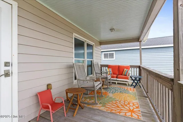 $1,599,000 | 877 Ocean Boulevard West, Holden Beach, NC 28462