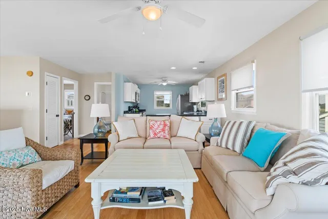 $1,599,000 | 877 Ocean Boulevard West, Holden Beach, NC 28462