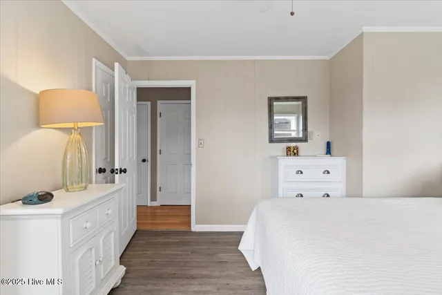 $1,599,000 | 877 Ocean Boulevard West, Holden Beach, NC 28462