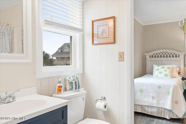 $1,599,000 | 877 Ocean Boulevard West, Holden Beach, NC 28462