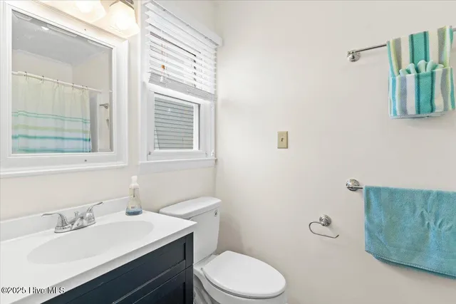 $1,599,000 | 877 Ocean Boulevard West, Holden Beach, NC 28462